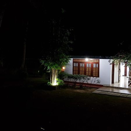 Keshan Villa Тангале Екстериор снимка