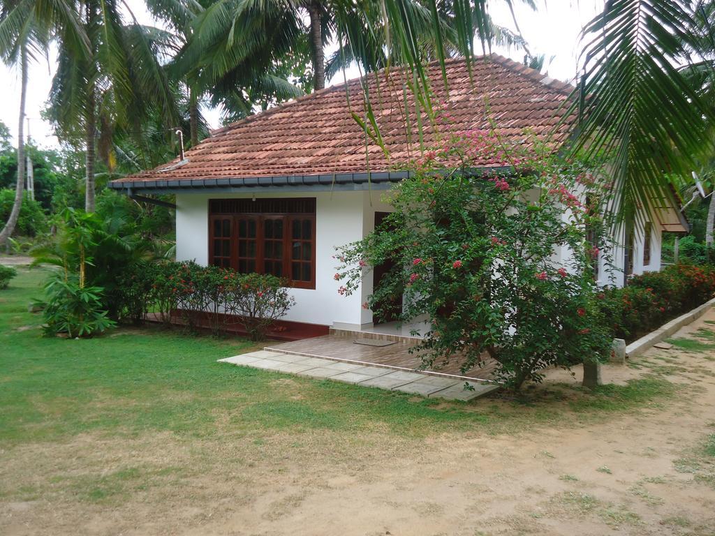 Keshan Villa Тангале Екстериор снимка