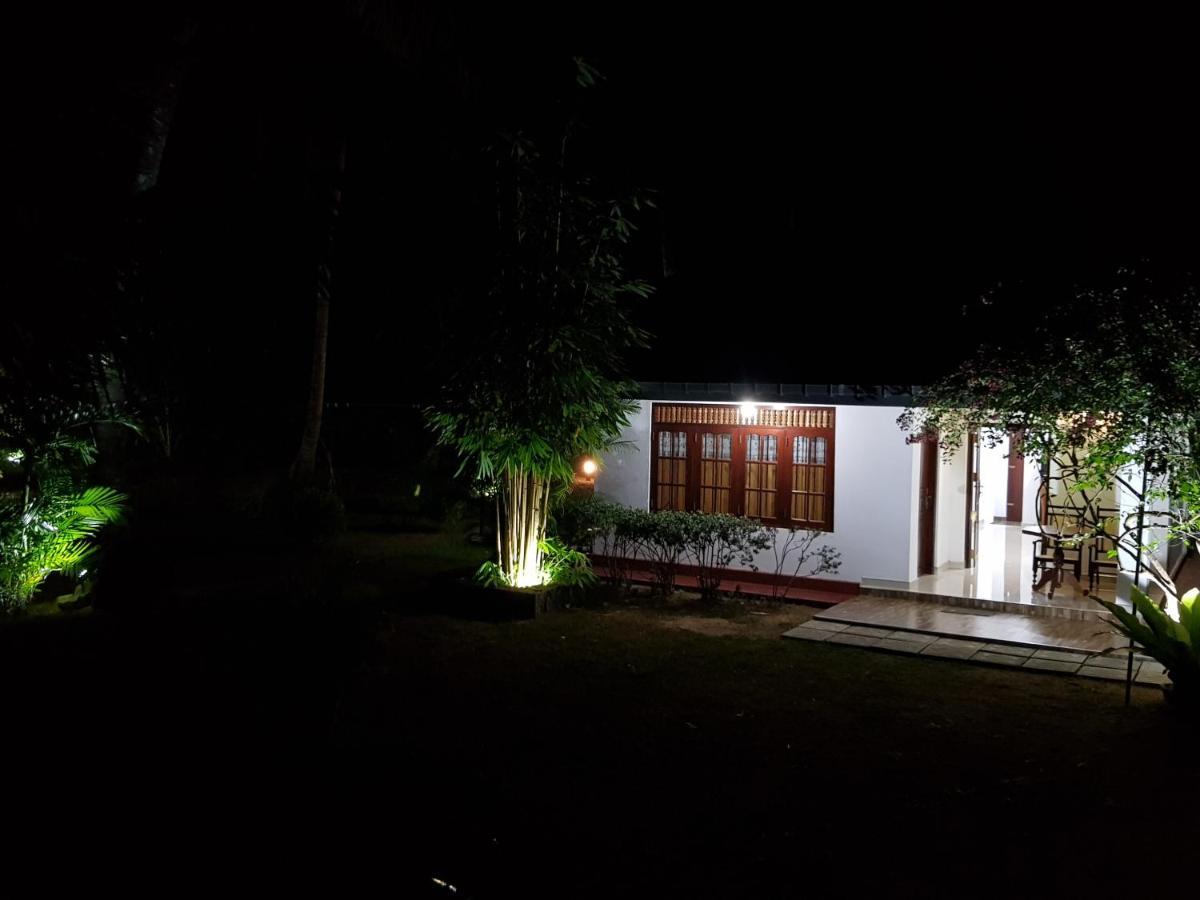 Keshan Villa Тангале Екстериор снимка